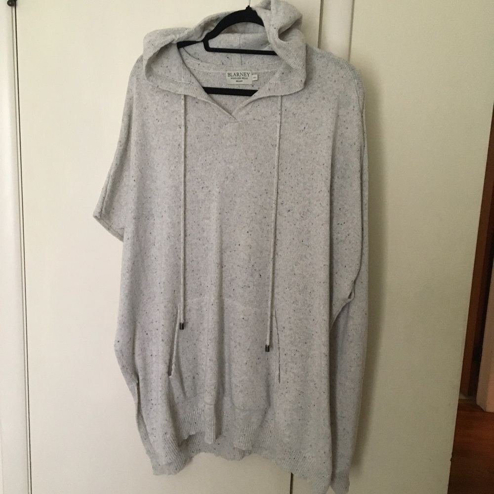 Like new Irish poncho size m/l